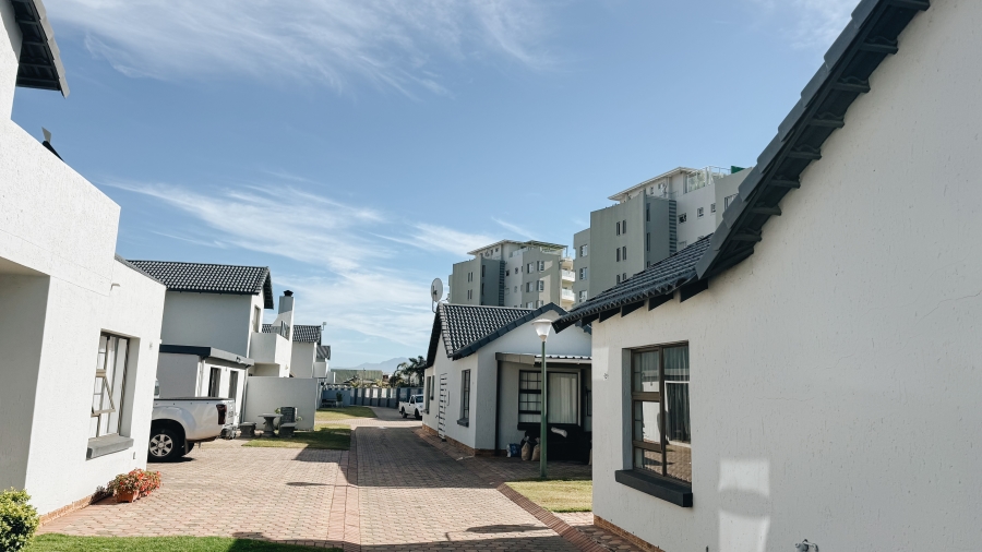 2 Bedroom Property for Sale in Diaz Beach Western Cape